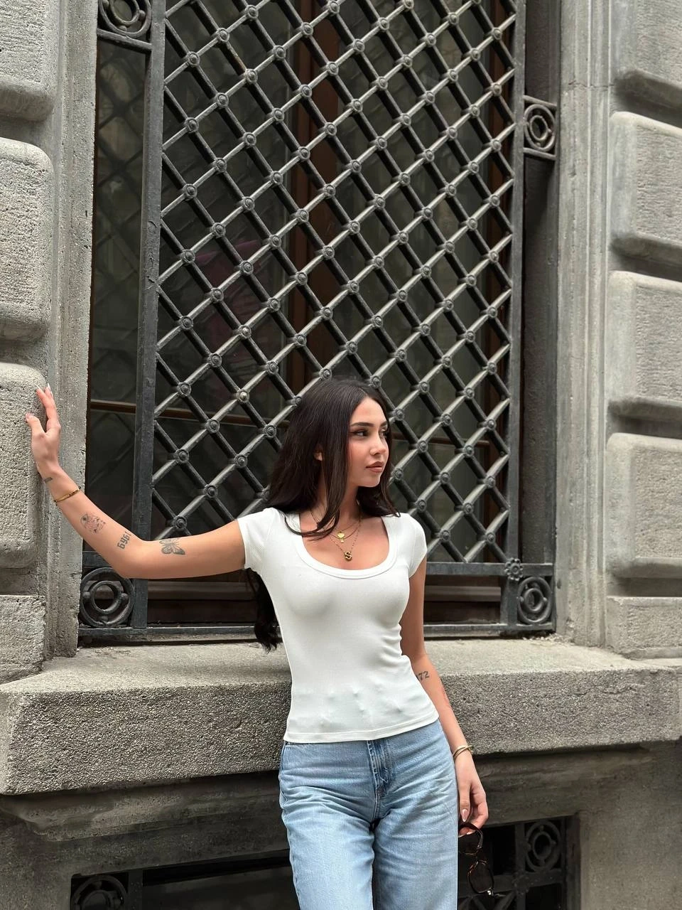 Kadın Beyaz Oval Yaka T-Shirt HZL25S-ZK11681