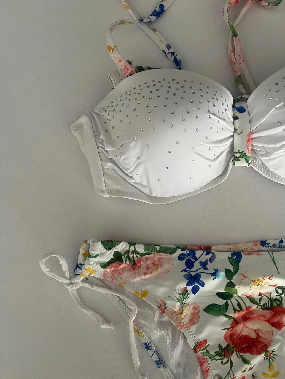 Kadın Beyaz Taş İşlemeli Astarlı Bikini Takım HZL25S-LC208