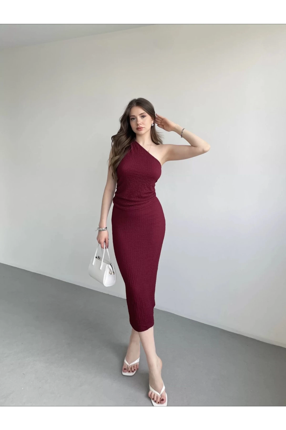 Kadın Bordo Gofre Kumaş Tek Omuz Bluz HZL25S-ZK13271