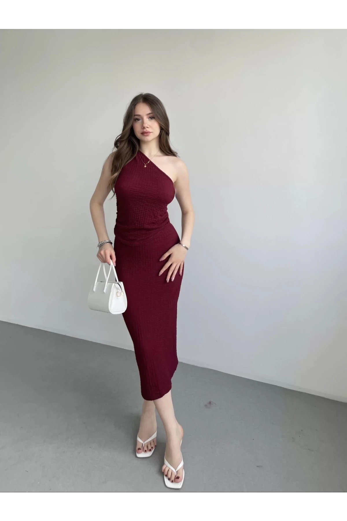 Kadın Bordo Gofre Kumaş Tek Omuz Bluz HZL25S-ZK13271