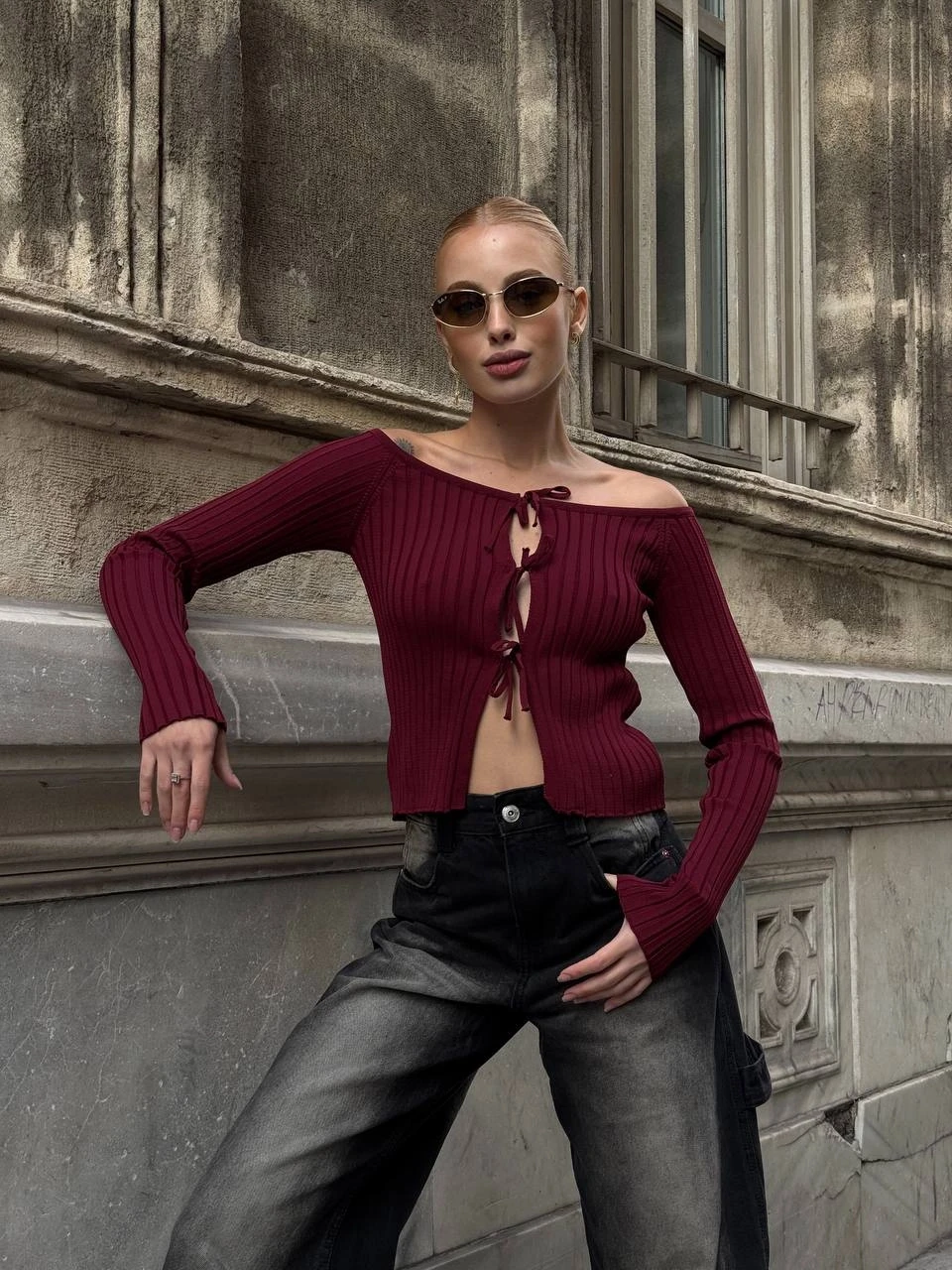 Kadın Bordo Önden Bağlamalı Madonna Yaka Crop Bluz HZL25W-ZK10331