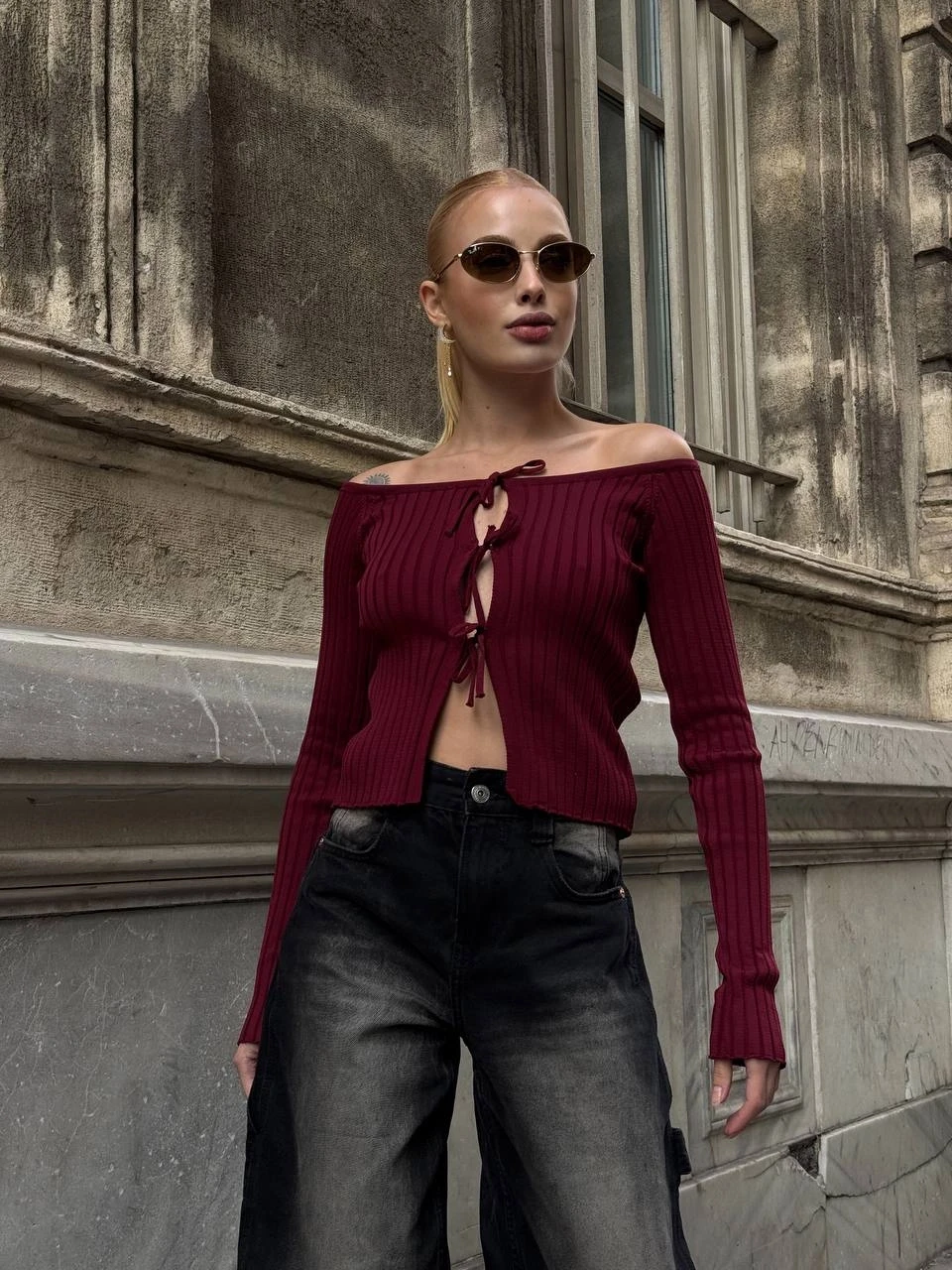 Kadın Bordo Önden Bağlamalı Madonna Yaka Crop Bluz HZL25W-ZK10331