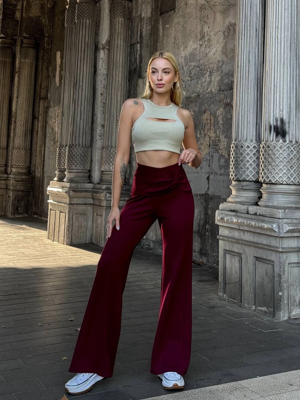 Kadın Bordo Yüksel Bel Kemer Detaylı İspanyol Paça Pantolon HZL25W-ZK11481