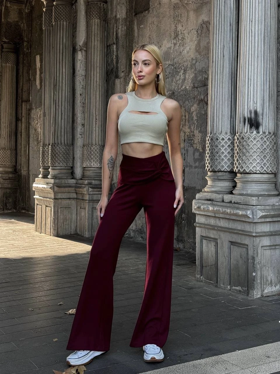 Kadın Bordo Yüksel Bel Kemer Detaylı İspanyol Paça Pantolon HZL25W-ZK11481