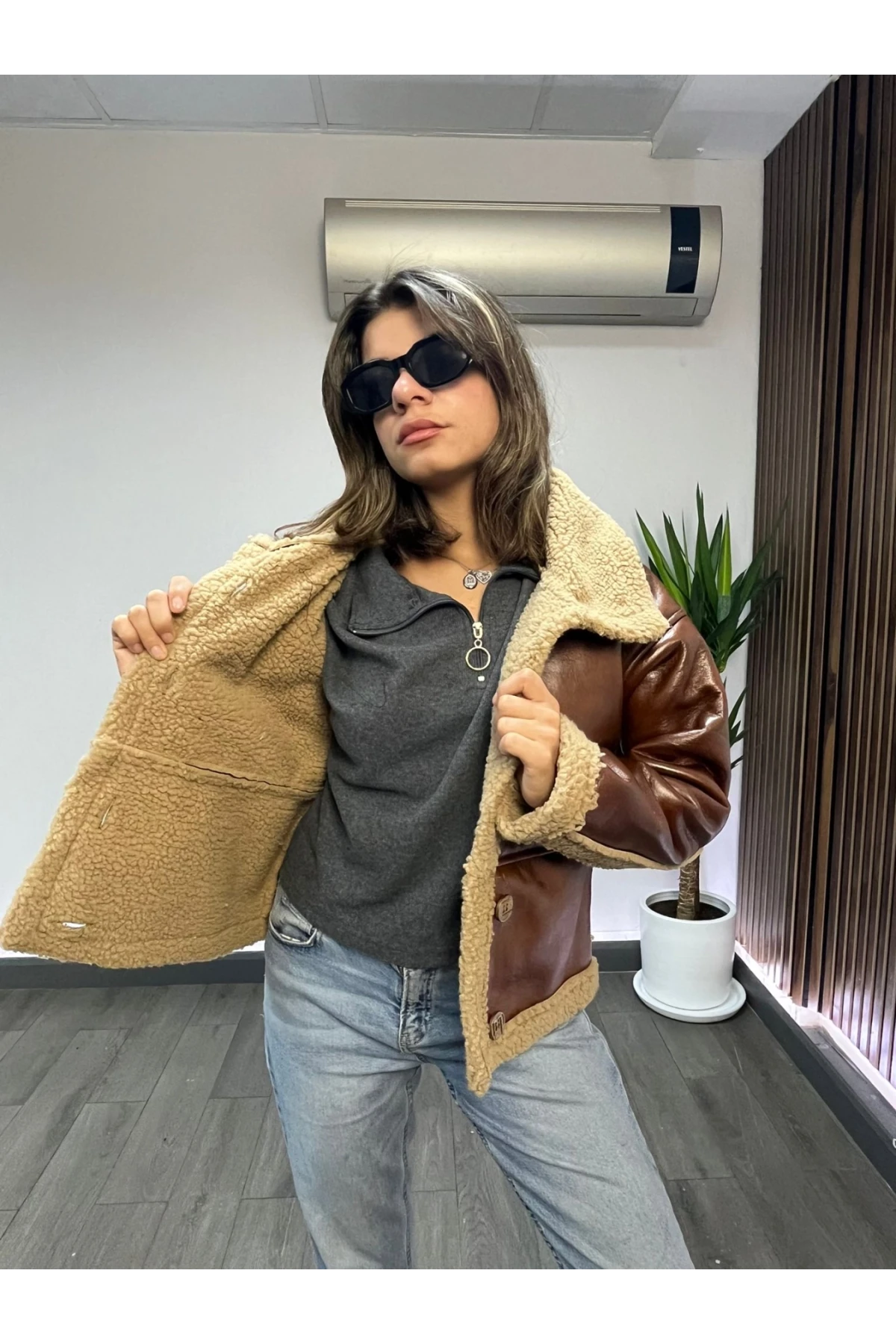 Kadın Camel İçi Kürklü Düğmeli Suni Deri Mont HZL23W-BRC129331