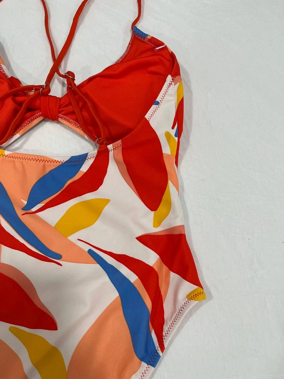 Kadın Çok Renkli Tropikal Desenli Astarlı Mayokini HZL25S-AR1824