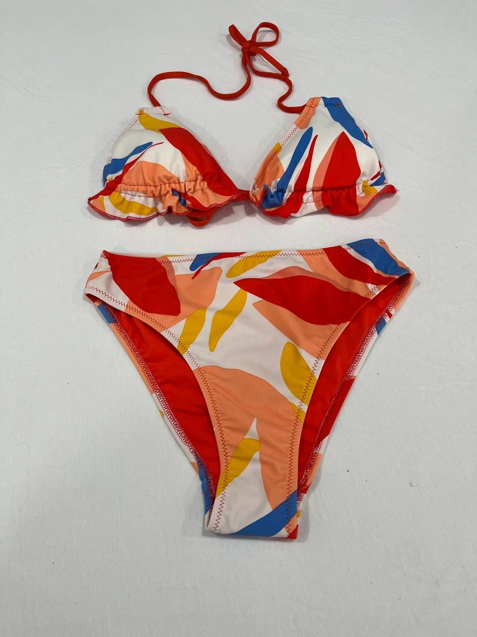 Kadın Çok Renkli Tropikal Desenli Astarlı Üçgen Bikini Takım HZL25S-AR1616