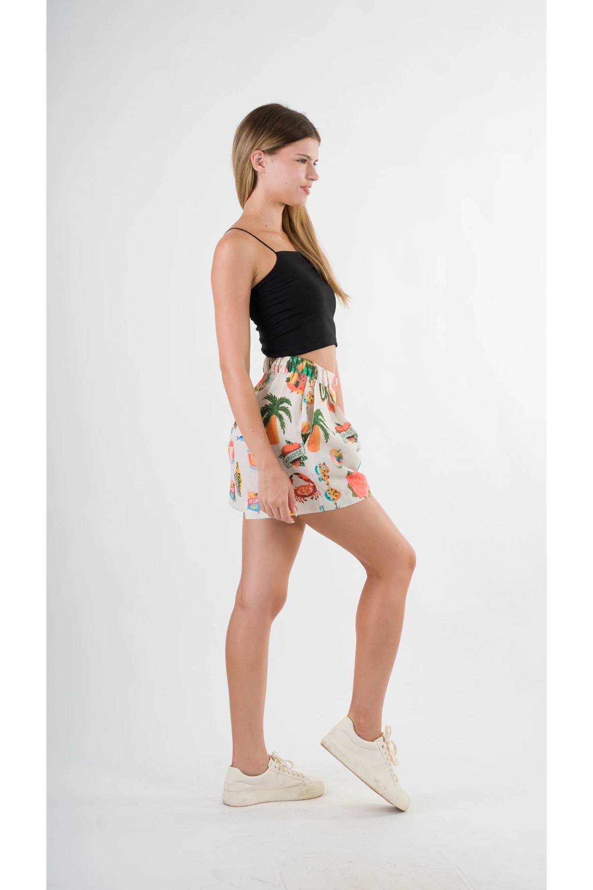 Kadın Çokrenkli Beli Lastikli Düğme Detaylı Cepli Şort HZL24S-YY277