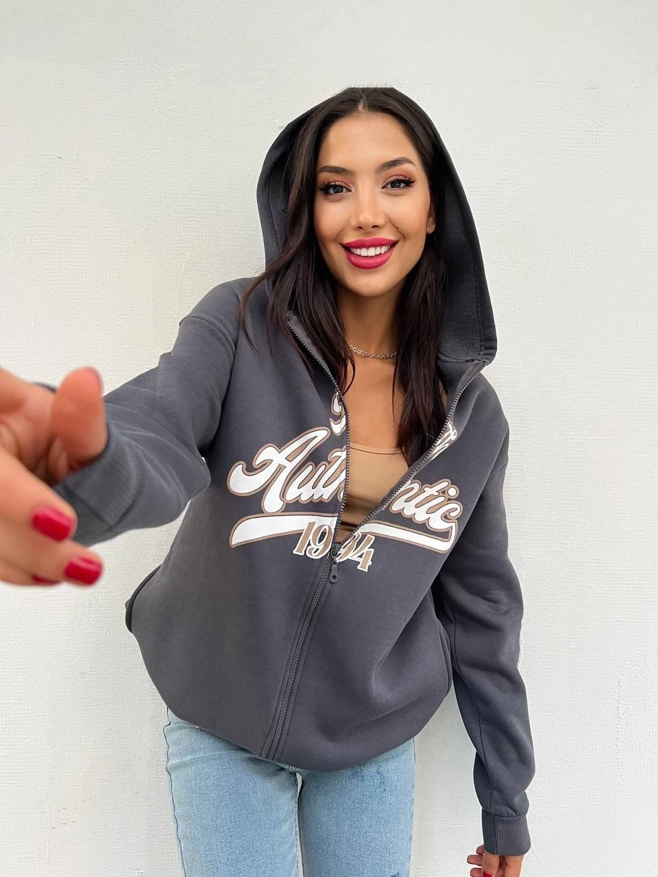 Kadın Füme Baskılı Kapüşonlu Fermuarlı Oversize Sweatshirt HZL24W-ZK12741