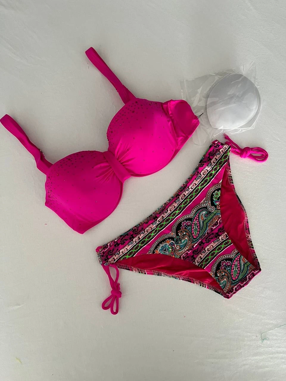 Kadın Fuşya Taş İşlemeli Desenli 3 Parça Bikini Takım HZL25S-LC3326