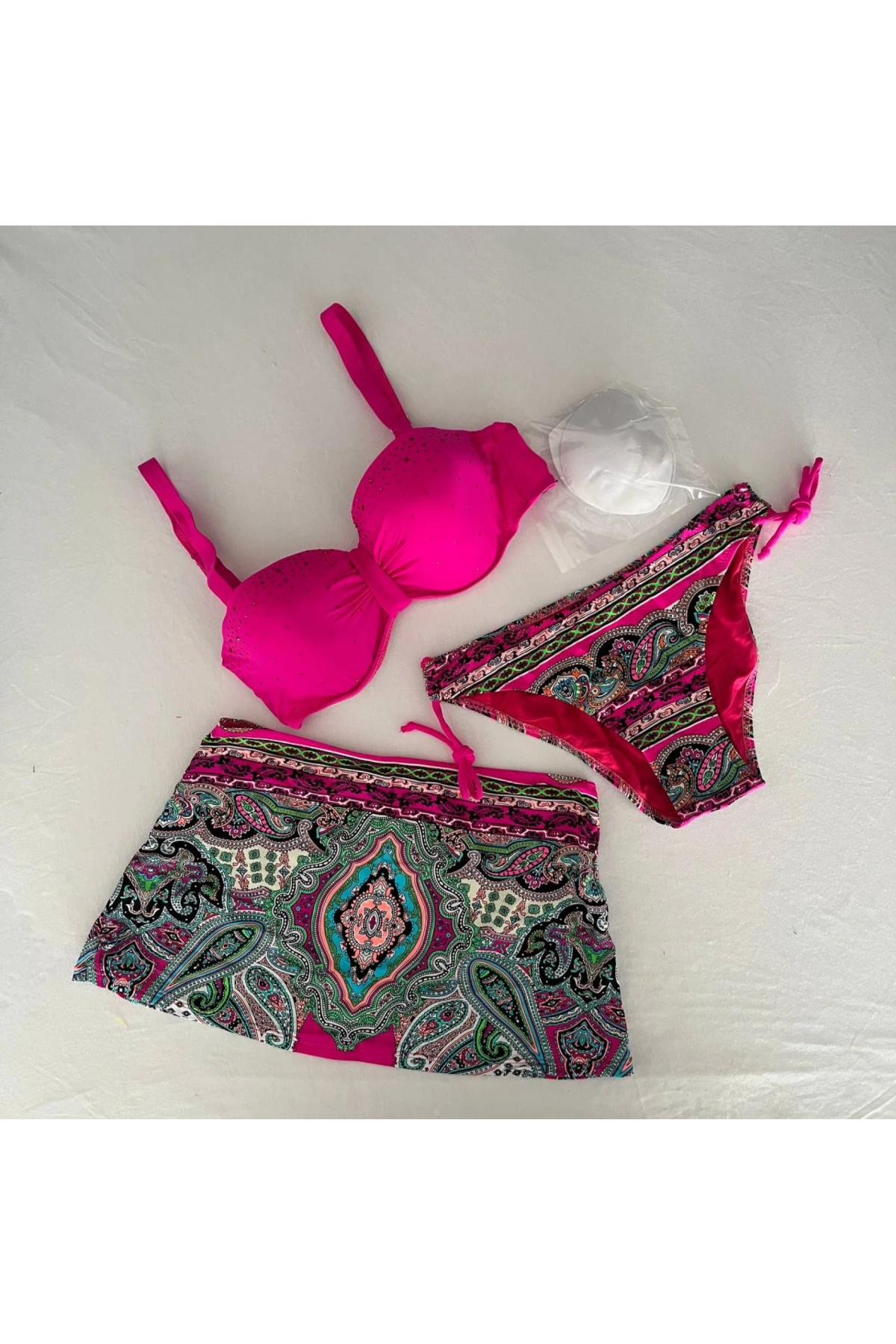 Kadın Fuşya Taş İşlemeli Desenli 3 Parça Bikini Takım HZL25S-LC3326