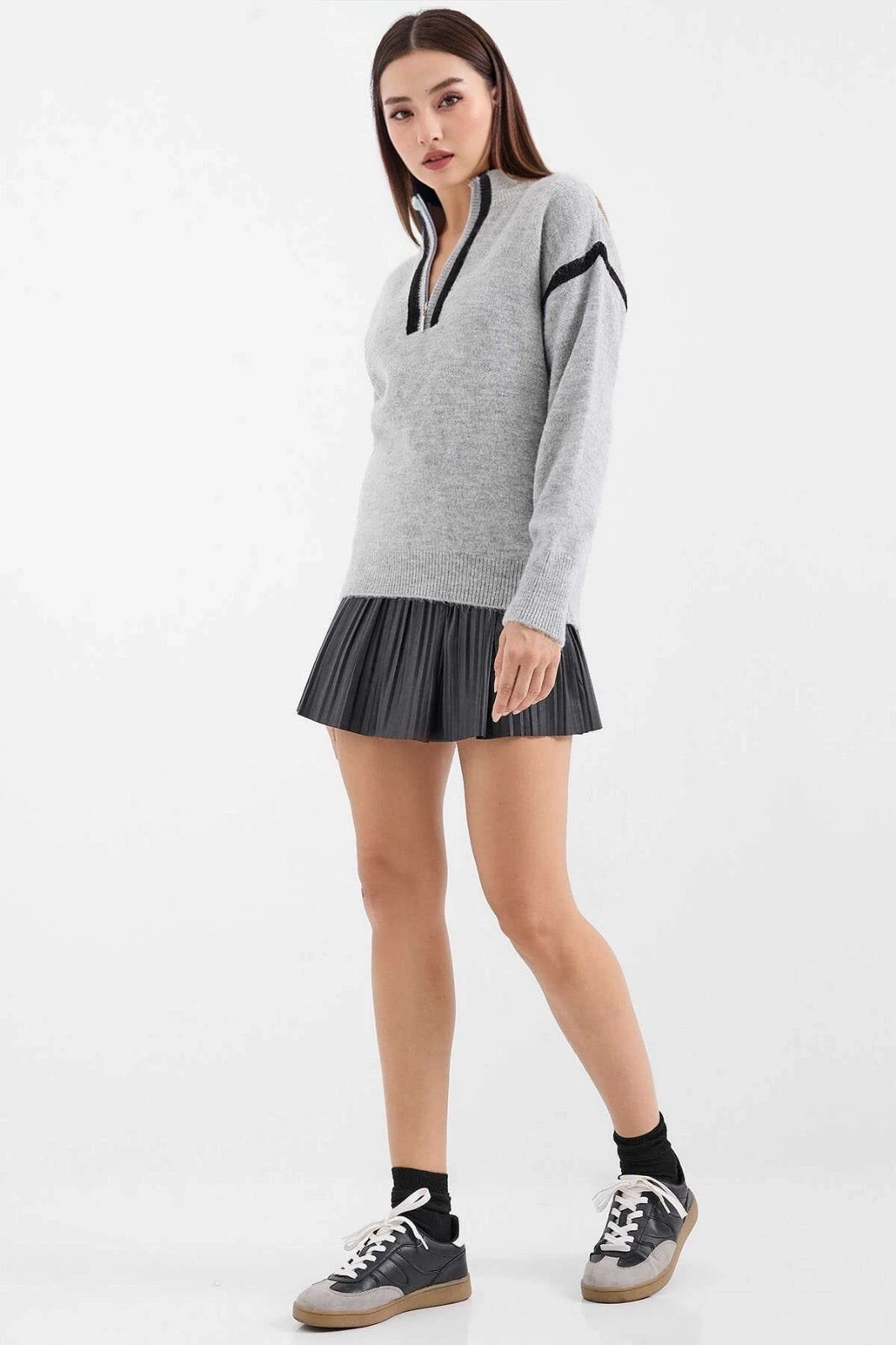 Kadın Gri Biye Detay Fermuar Yaka  Oversize Kazak HZL25W-BD1158881