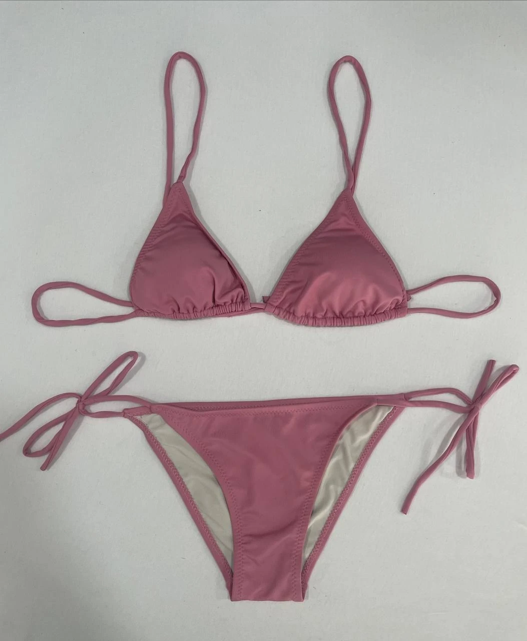 Kadın Gül Kurusu Boyundan İp Bağlamalı Üçgen Bikini Takımı HZL25S-LC5005