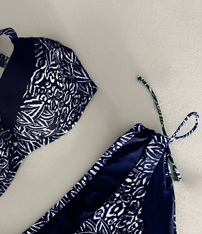 Kadın Lacivert Beyaz Desenli Büyük Beden Astarlı Bikini Takım HZL25S-LC4006