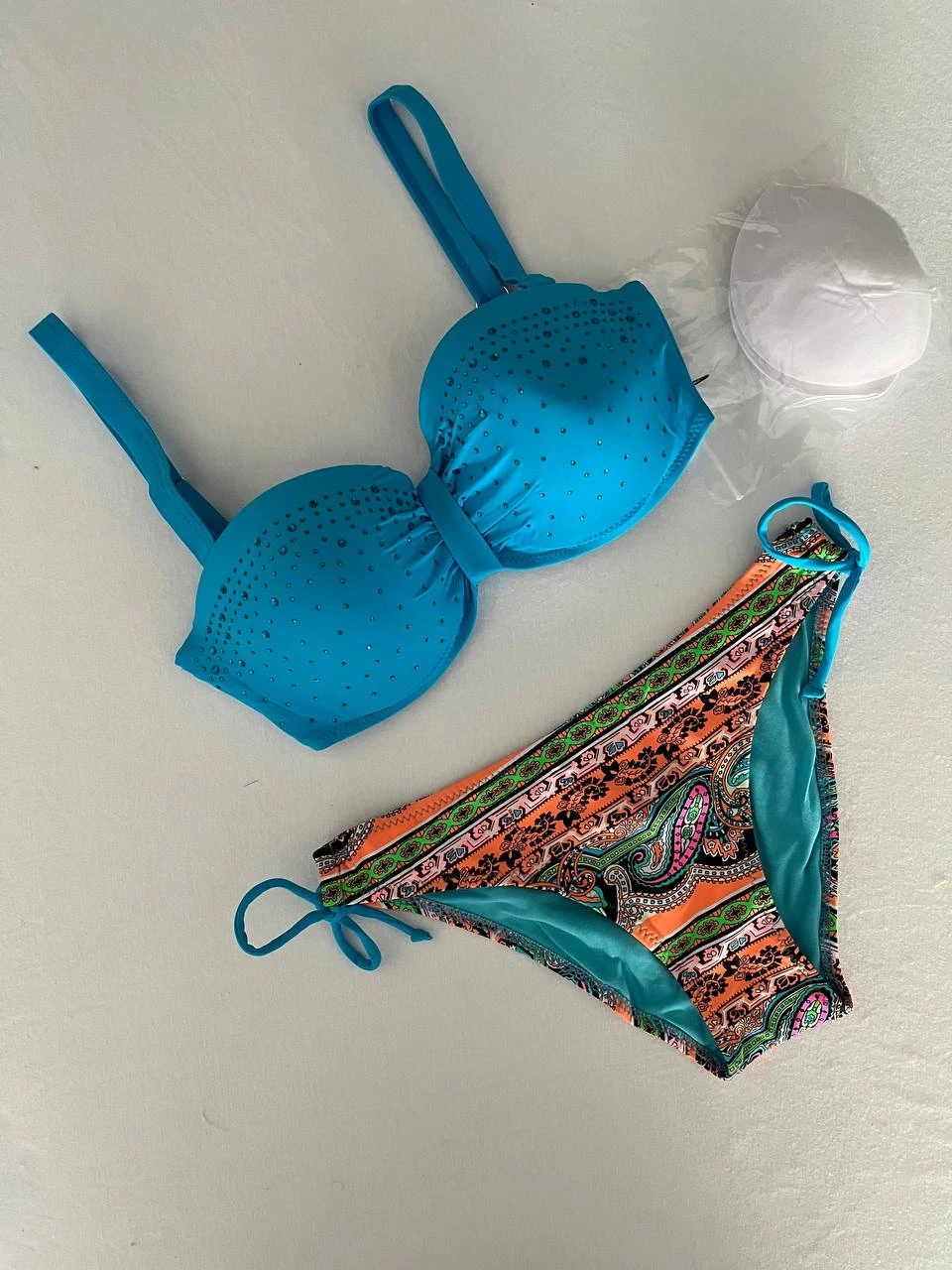 Kadın Mavi Taş İşlemeli Desenli 3 Parça Bikini Takım HZL25S-LC3326