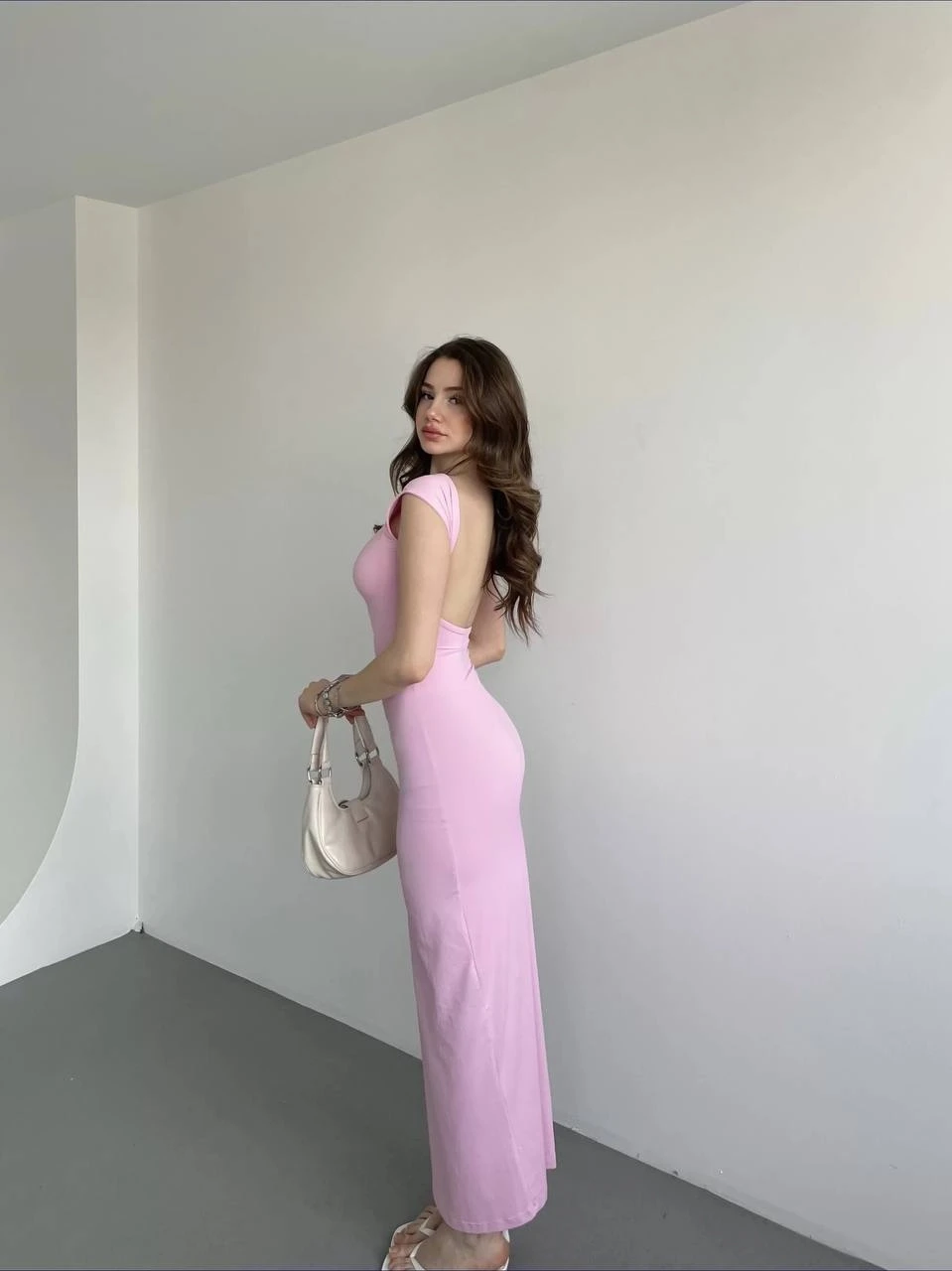 Kadın Pembe Sırt Dekolteli Yumuşak Dokulu Elbise HZL25S-ZK13321