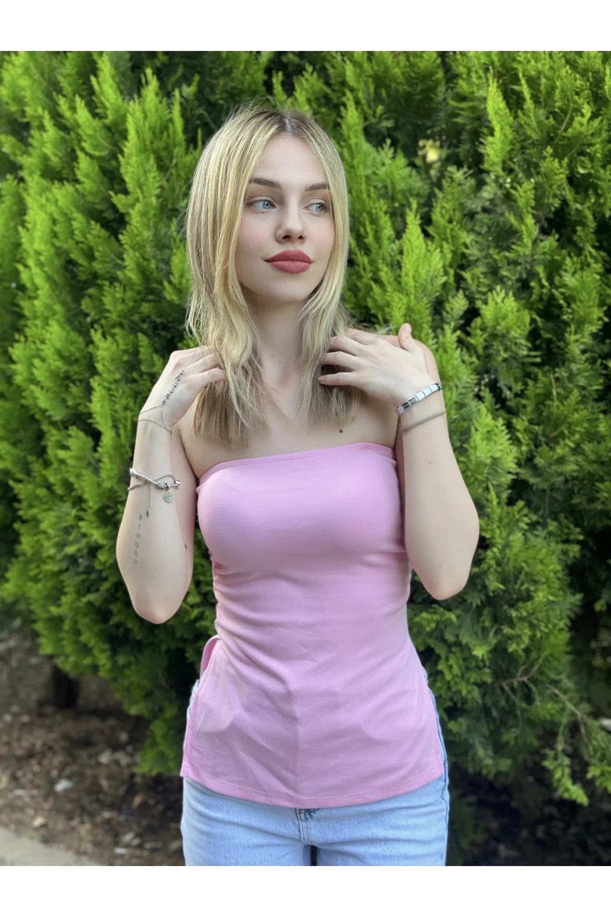 Kadın Pembe Yanı Büzgülü Çift Yırtmaçlı Straplez Bluz HZL24S-ZK13091