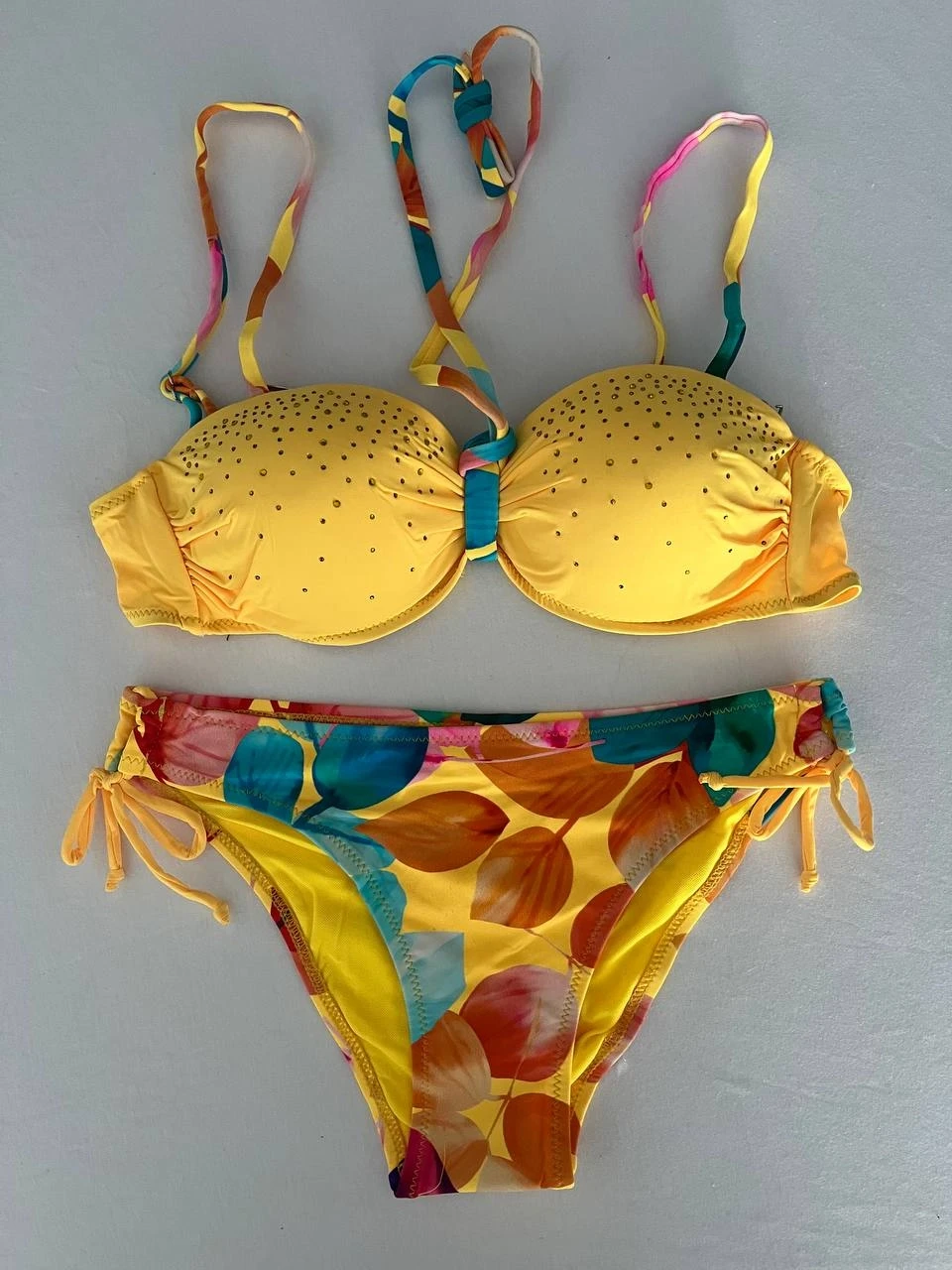 Kadın Sarı Taş İşlemeli Astarlı Bikini Takım HZL25S-LC207