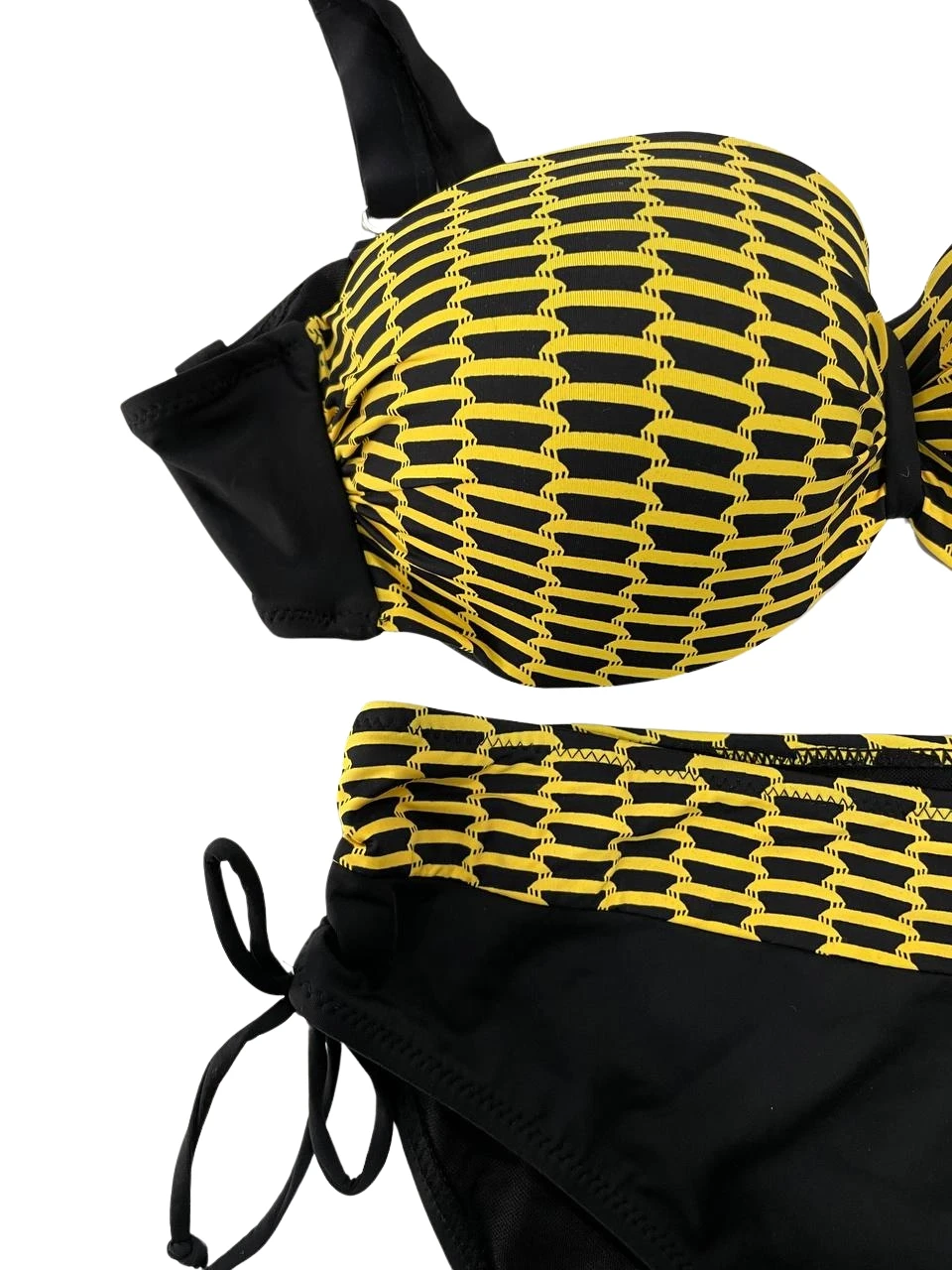 Kadın Sarı Zincir Desenli Büyük Beden Astarlı Siyah Bikini Takım HZL25S-LC3303