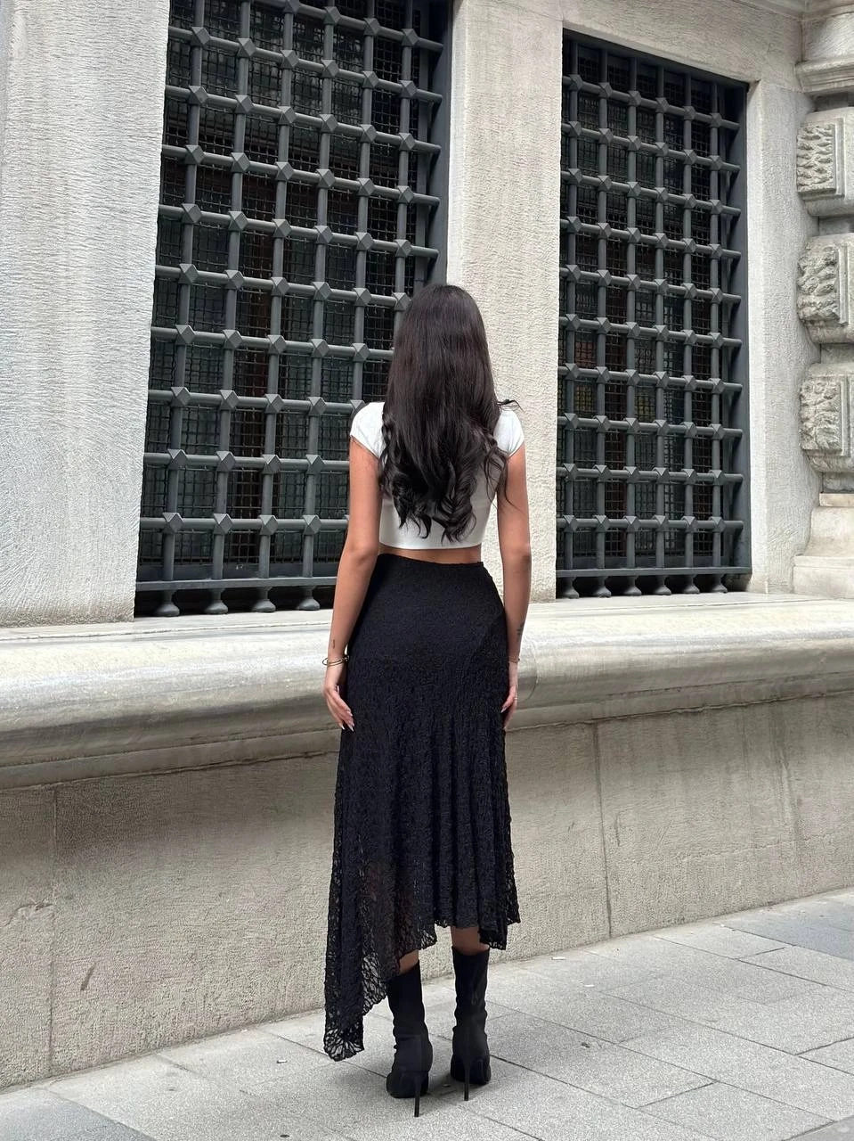 Kadın Siyah Asimetrik Kesim Astarlı Dantel Etek HZL25S-ZK13571