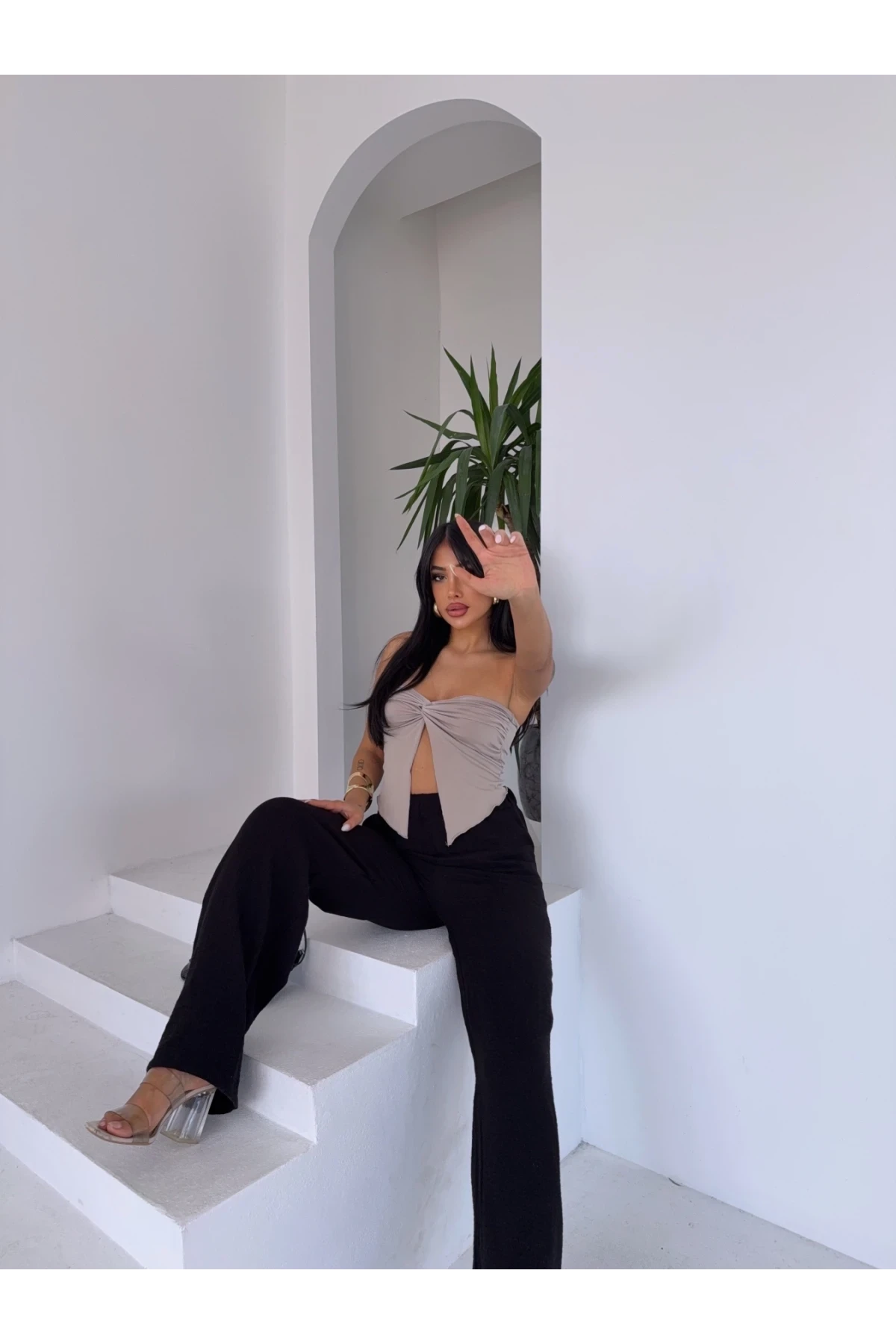 Kadın Siyah Beli Lastikli Müslin Kumaş Bol Paça Pantolon HZL25S-DSB12221