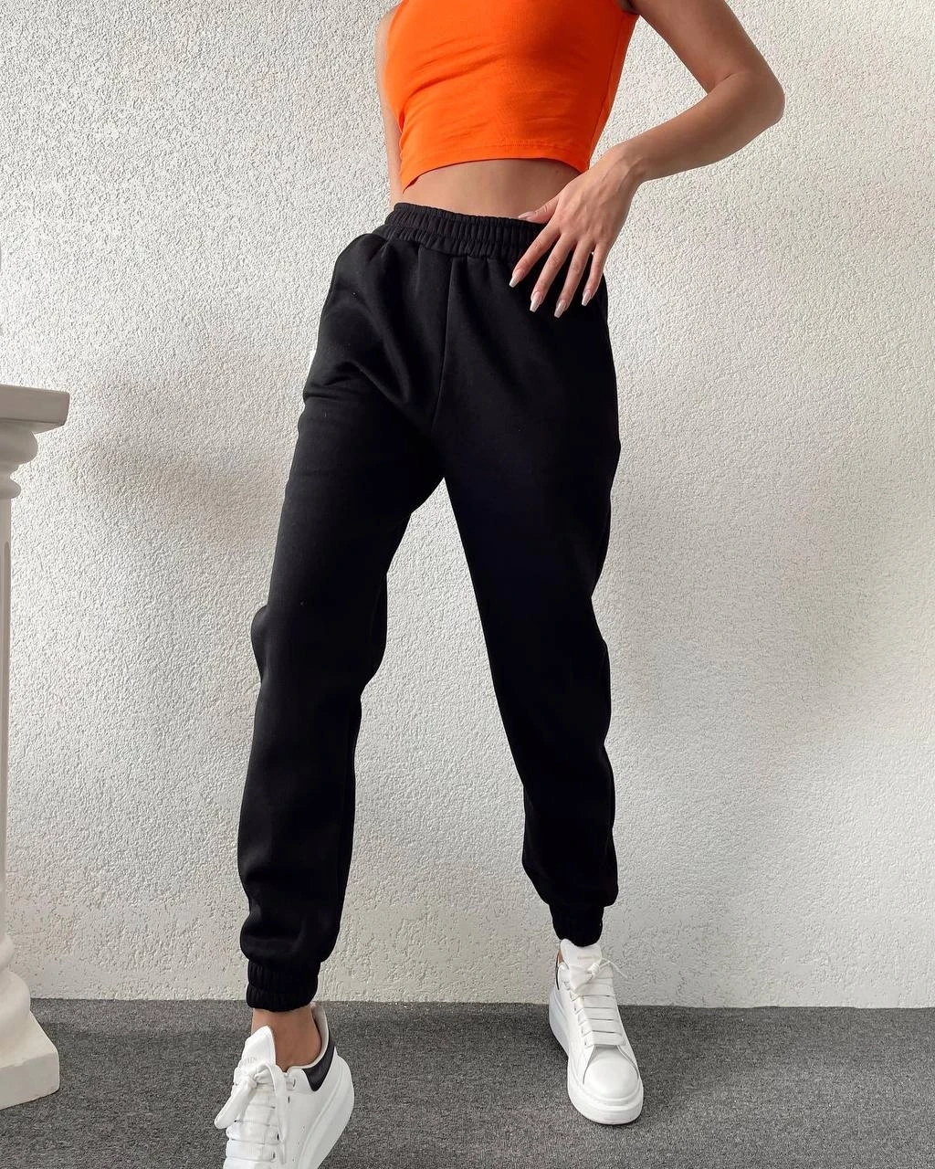 Kadın Siyah Cepli Beli Paçası Lastikli 3 İplik Şardonlu Eşofman Altı HZL24W-ZK12321