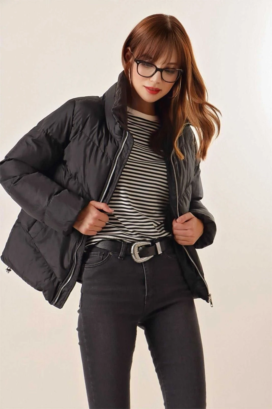 Kadın Siyah Dik Yaka Bel Büzgülü Şişme Mont HZL25W-BD131791