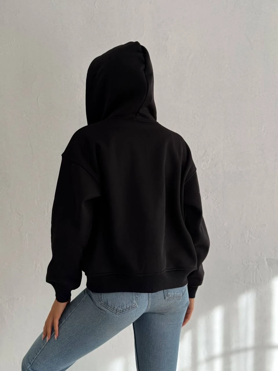 Kadın Siyah Kapüşonlu Fermuarlı Şardonlu  Sweatshirt HZL24W-FRY122561