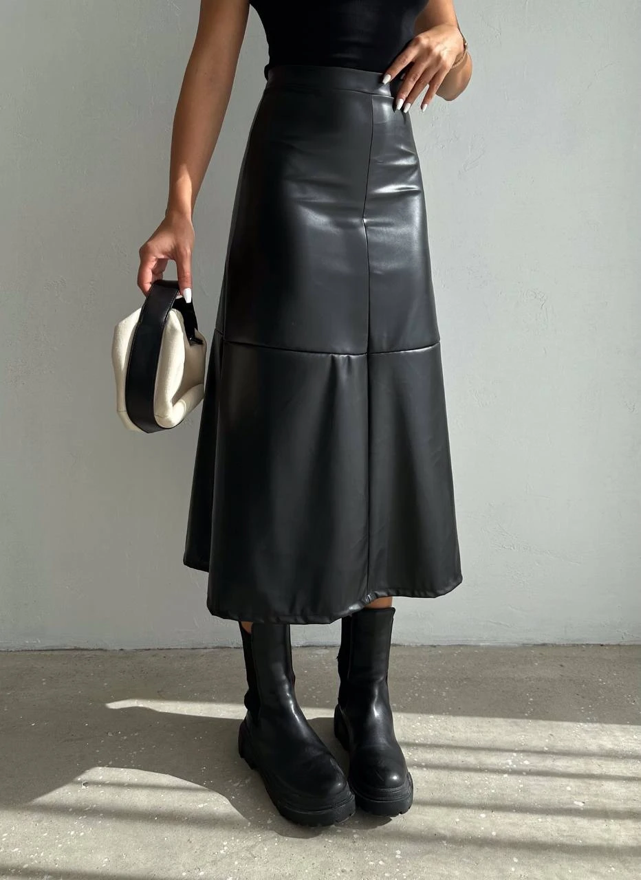 Kadın Siyah Midi Boy Fermuar Kapamalı Suni Deri Etek  HZL25W-FRY121651