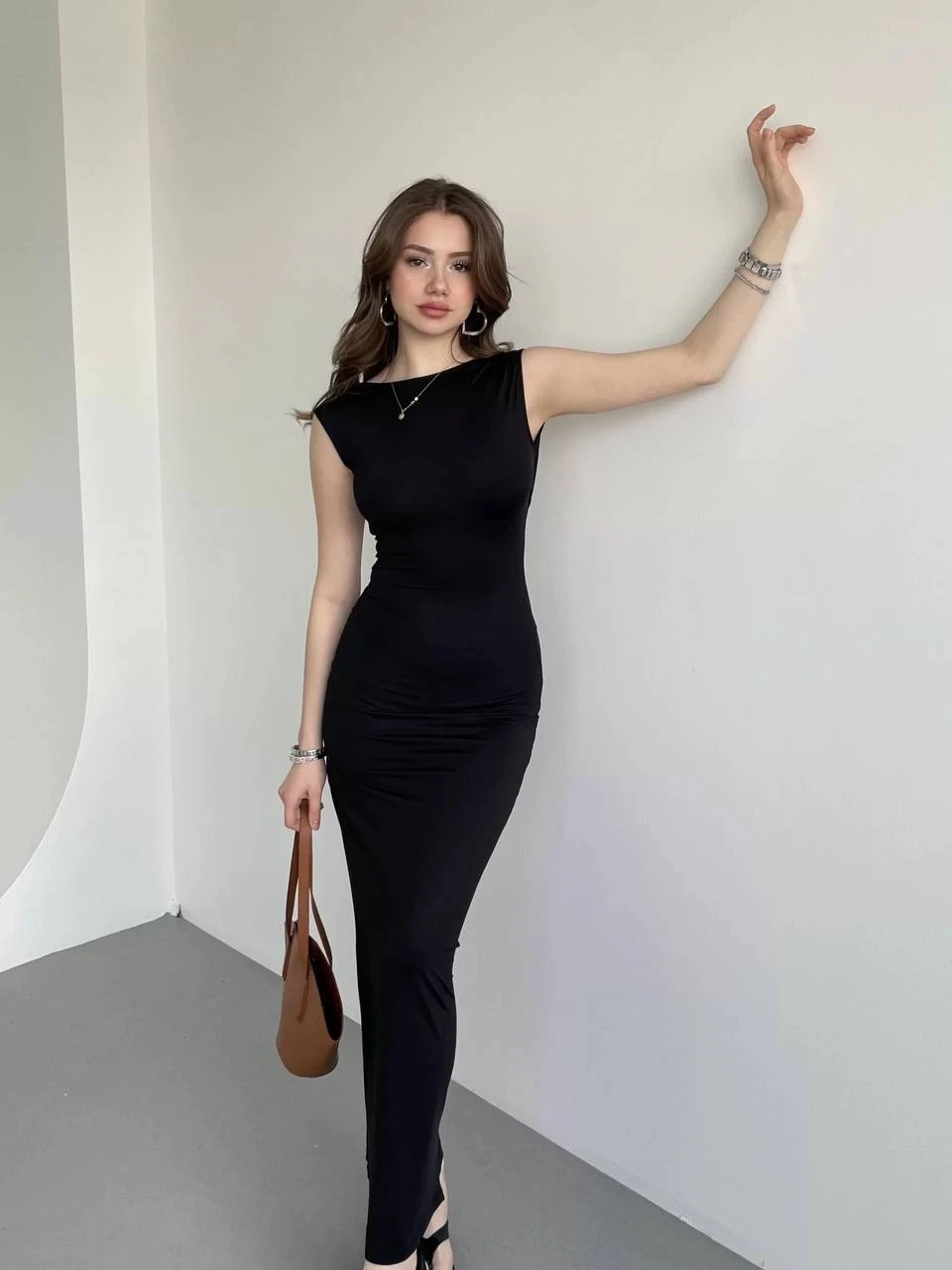 Kadın Siyah Sırt Dekolteli Yumuşak Dokulu Elbise HZL25S-ZK13321