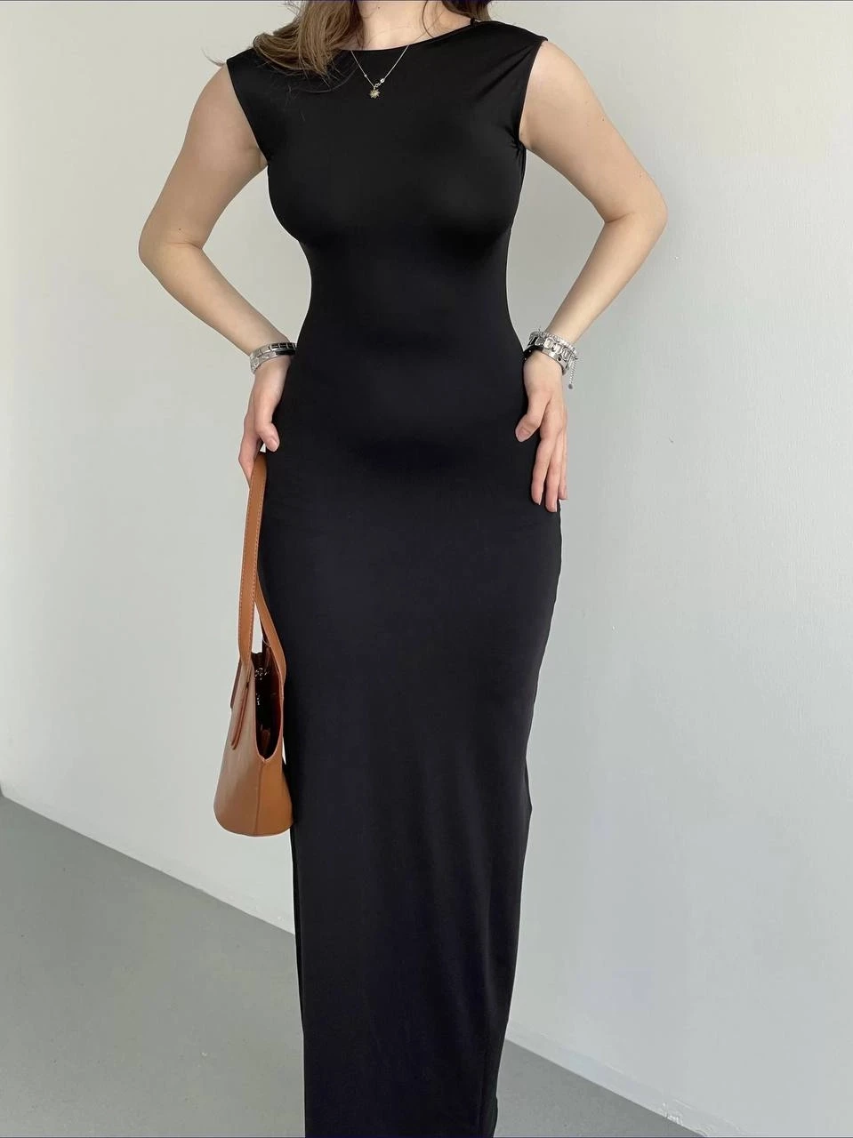 Kadın Siyah Sırt Dekolteli Yumuşak Dokulu Elbise HZL25S-ZK13321