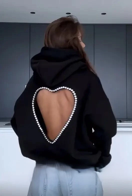 Kadın Siyah Sırtı Kalp Kesim Taşlı Kapüşonlu Oversize Sweatshirt HZL25W-DSB12701