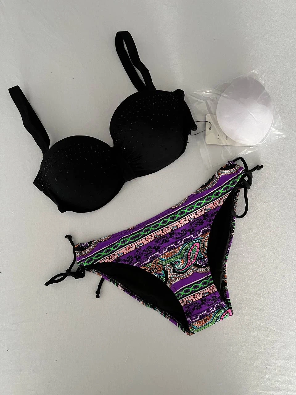 Kadın Siyah Taş İşlemeli Desenli 3 Parça Etekli Bikini Takım HZL25S-LC3326