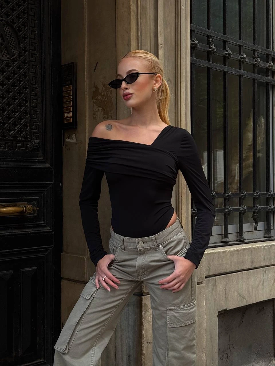 Kadın Siyah Tek Omuz Asimetrik Kesim Bodysuit HZL25W-ZK11521