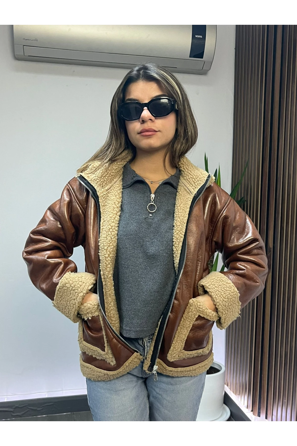 Kadın Taba Içi Kürklü Önden Fermuarlı Suni Deri Mont HZL24W-BRC181001