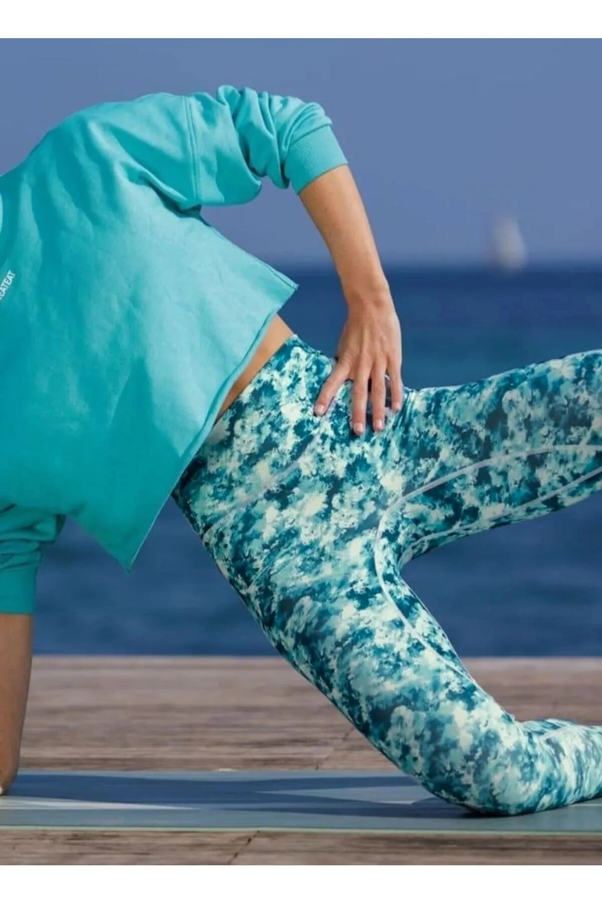 Kadın Turkuaz Desenli Yüksel Bel Toparlayıcı Tayt HZL25S-AT10011