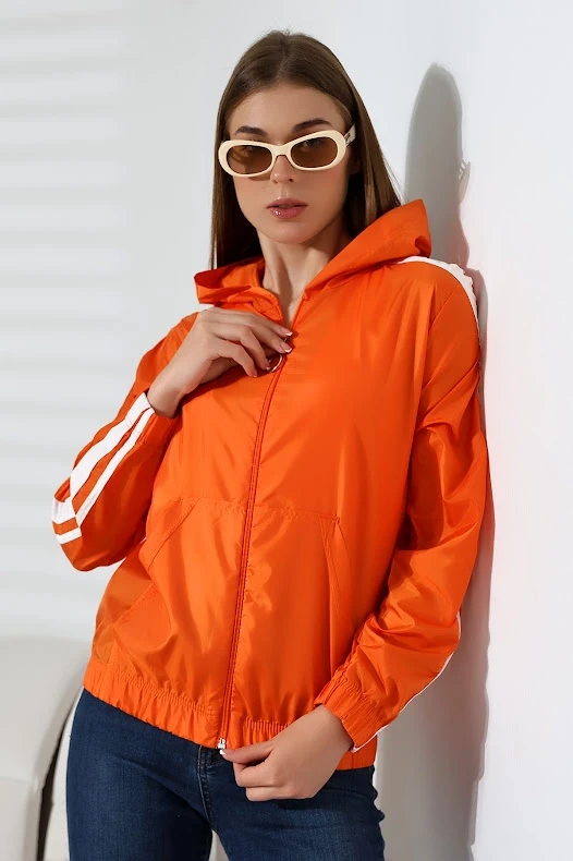 Kadın Turuncu Beyaz Şeritli Cepli Fermuarlı Kapüşonlu Mont HZL24W-DSB12401