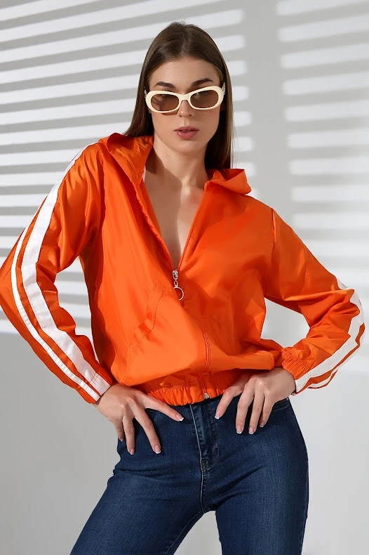 Kadın Turuncu Beyaz Şeritli Cepli Fermuarlı Kapüşonlu Mont HZL24W-DSB12401