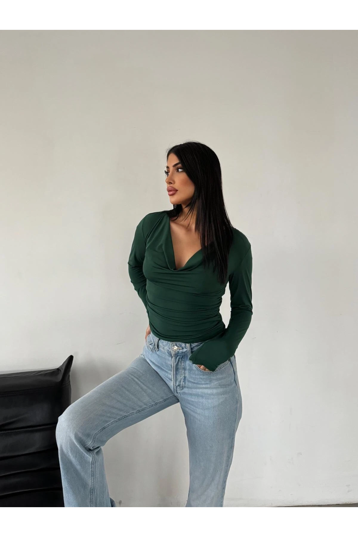 Kadın Zümrüt Degaje Yaka Yandan Büzgülü Uzun Kol Sandy Bluz HZL24W-FRY122481