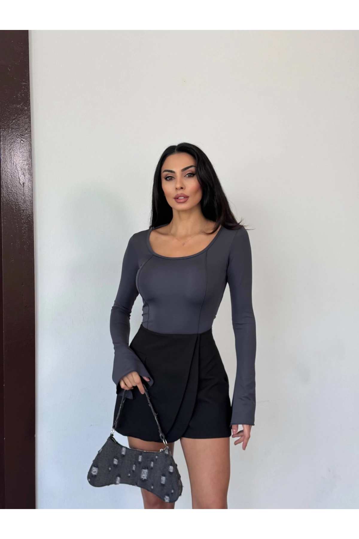 Kadın Antrasit Uzun Kollu Arkası Bağlamalı Fit Kesim Crop Bluz HZL25W-FRY122771