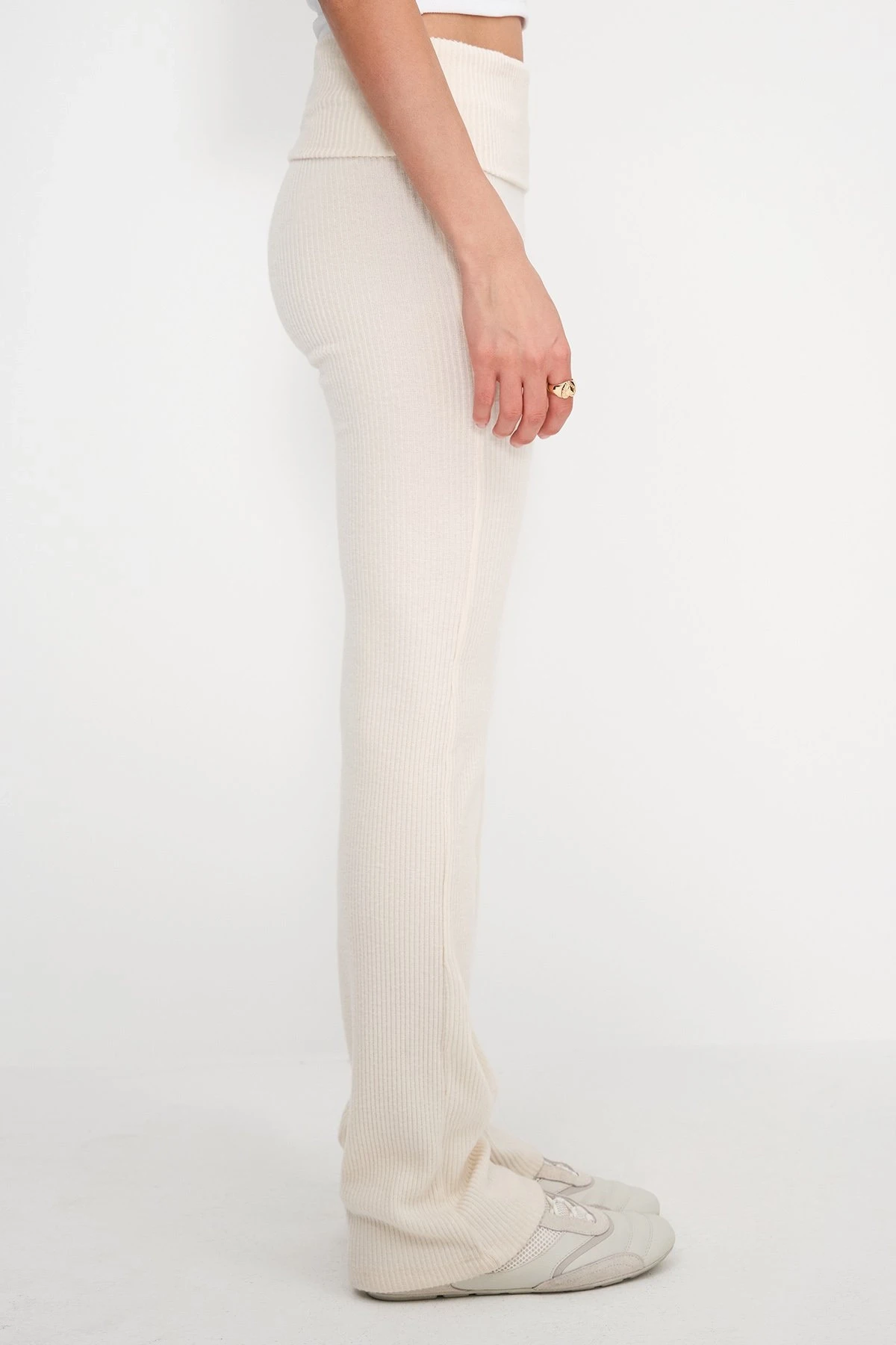 Kadın Bej Bel Katlamalı Fitilli Triko Pantolon HZL25W-ZK1981