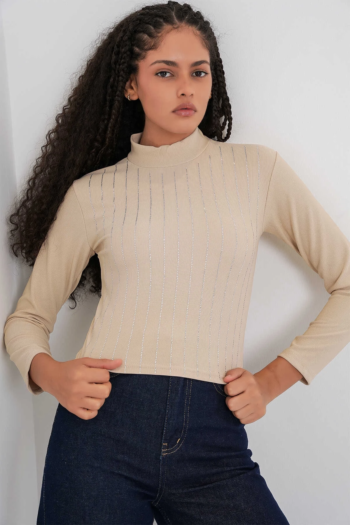 Kadın Bej Yarım Balıkçı Önü Taşlı Body HZL25W-BD19221