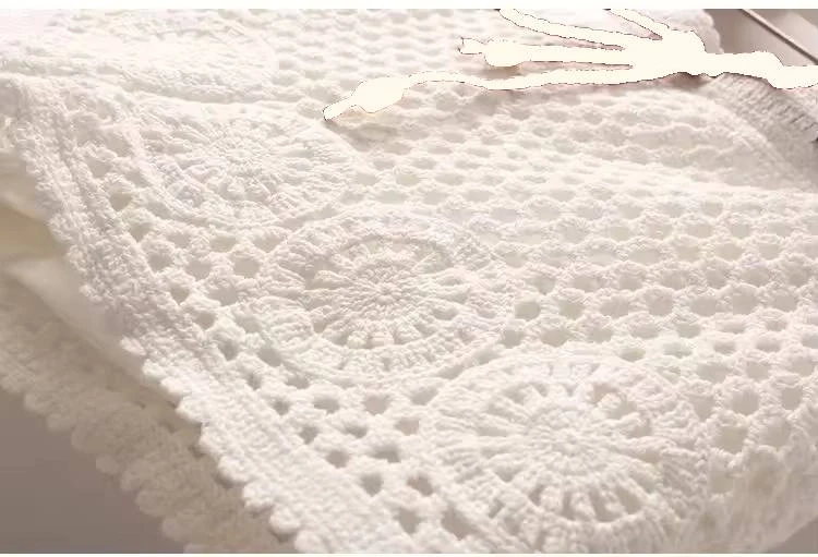 Kadın Beyaz Beli Lastikli Astarlı Kroşe Şort HZL25-LC879