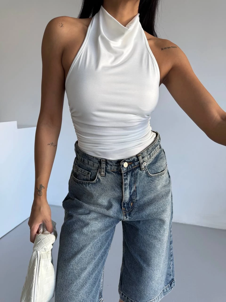 Kadın Beyaz Halter Yaka Sırtı Açık Sandy Bluz HZL25S-FRY123141