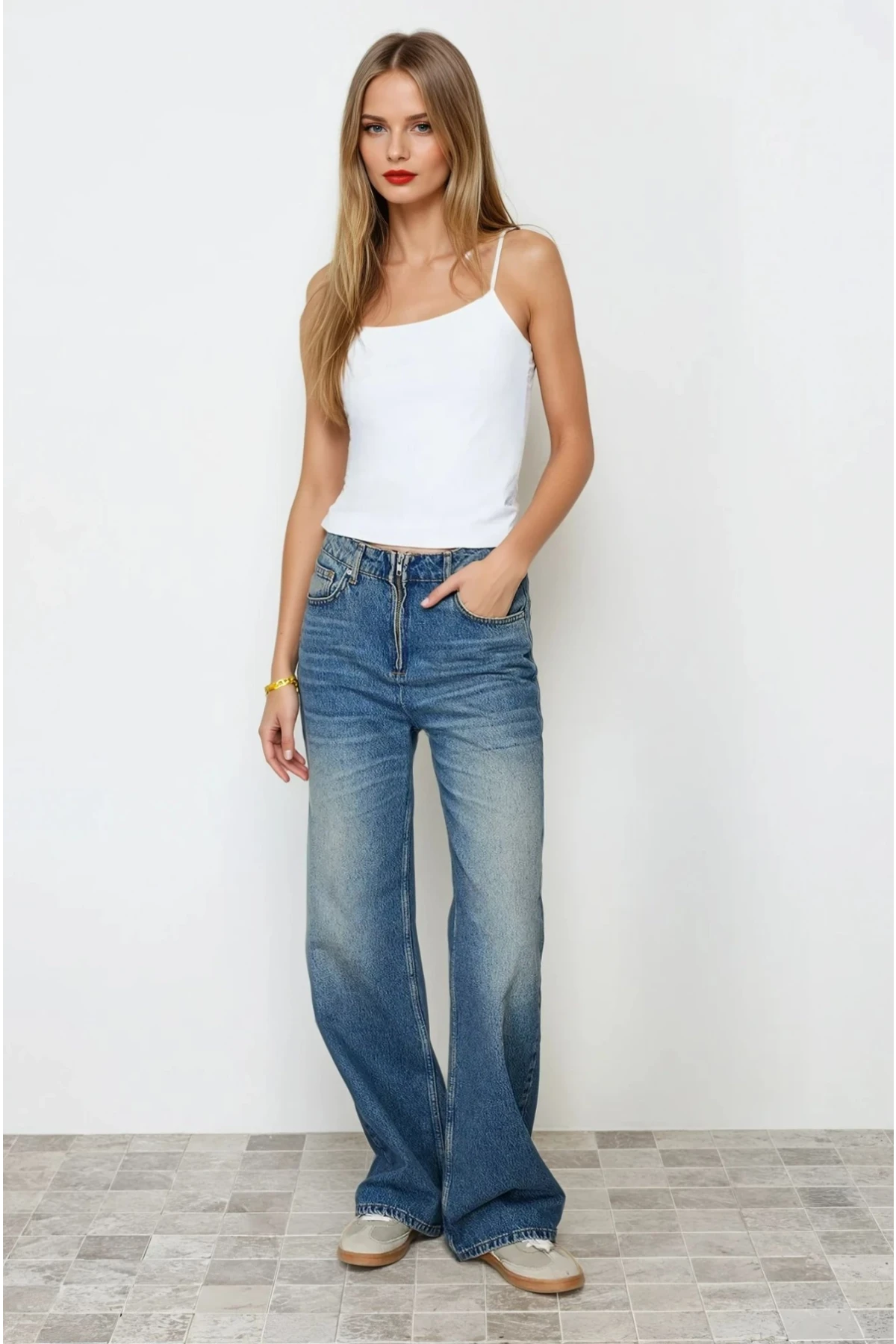 Kadın Beyaz İp Askılı Örme Body Bluz HZL24S-ZK11001