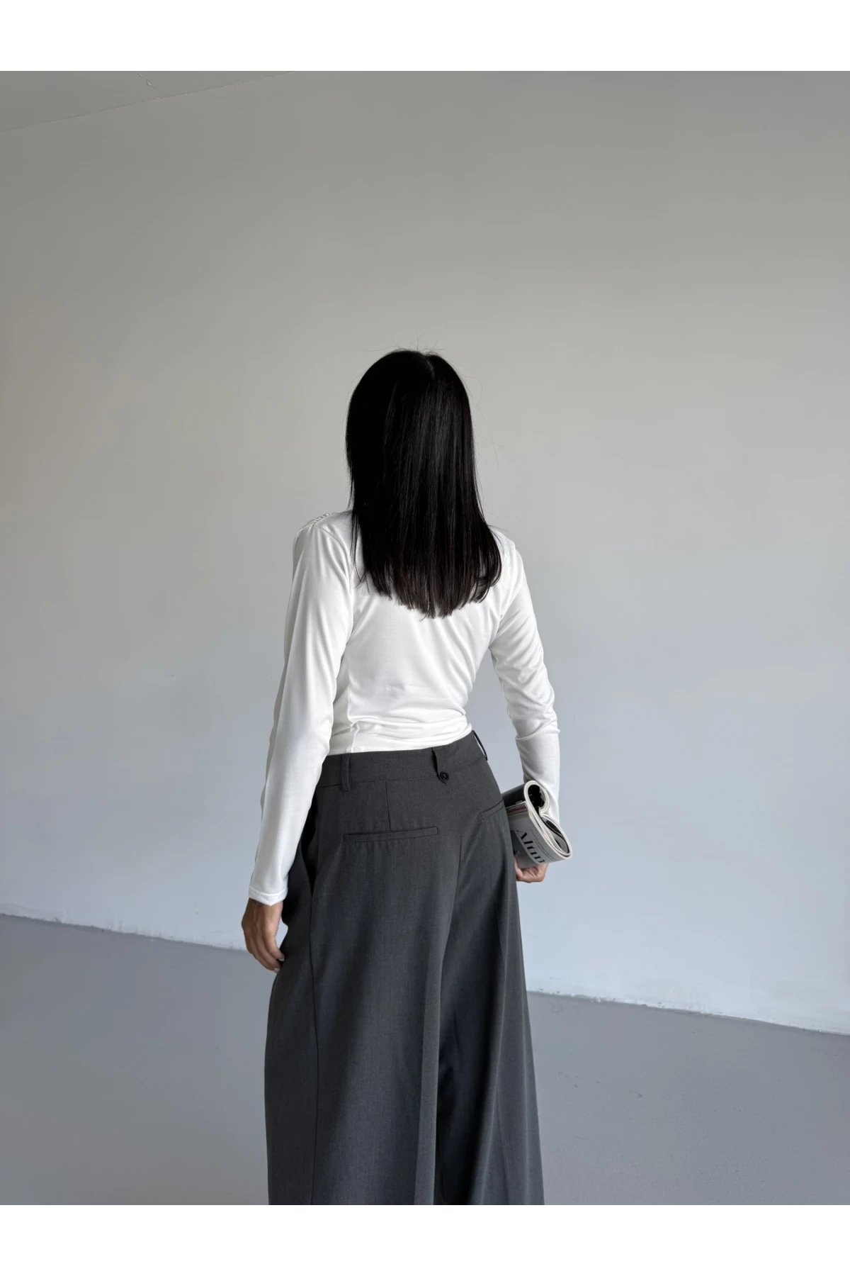 Kadın Beyaz Uzun Kollu Drape Detaylı Boğazlı Sandy Bluz HZL25W-FRY123301