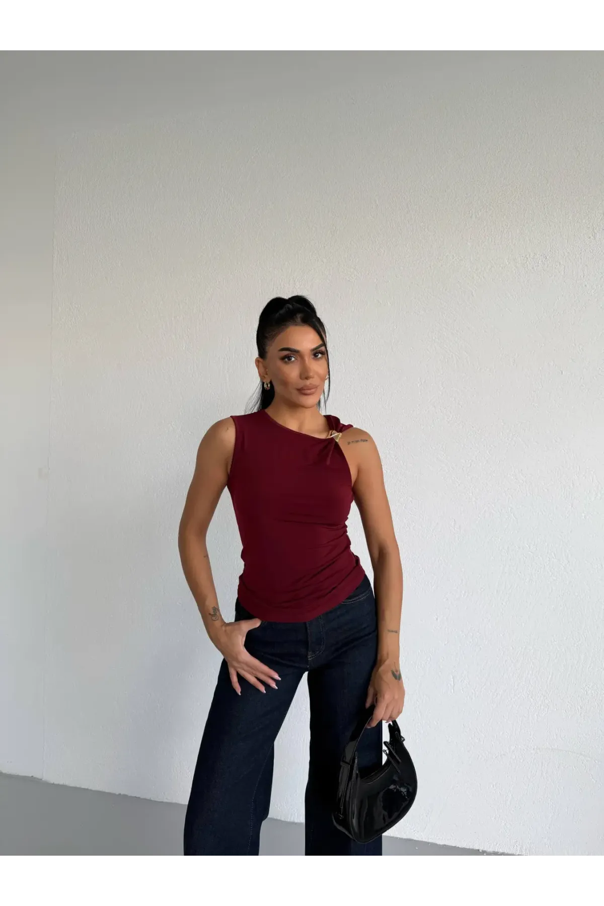 Kadın Bordo Gold Tokalı Omuz Detaylı Sandy Bluz HZL26W-FRY123761