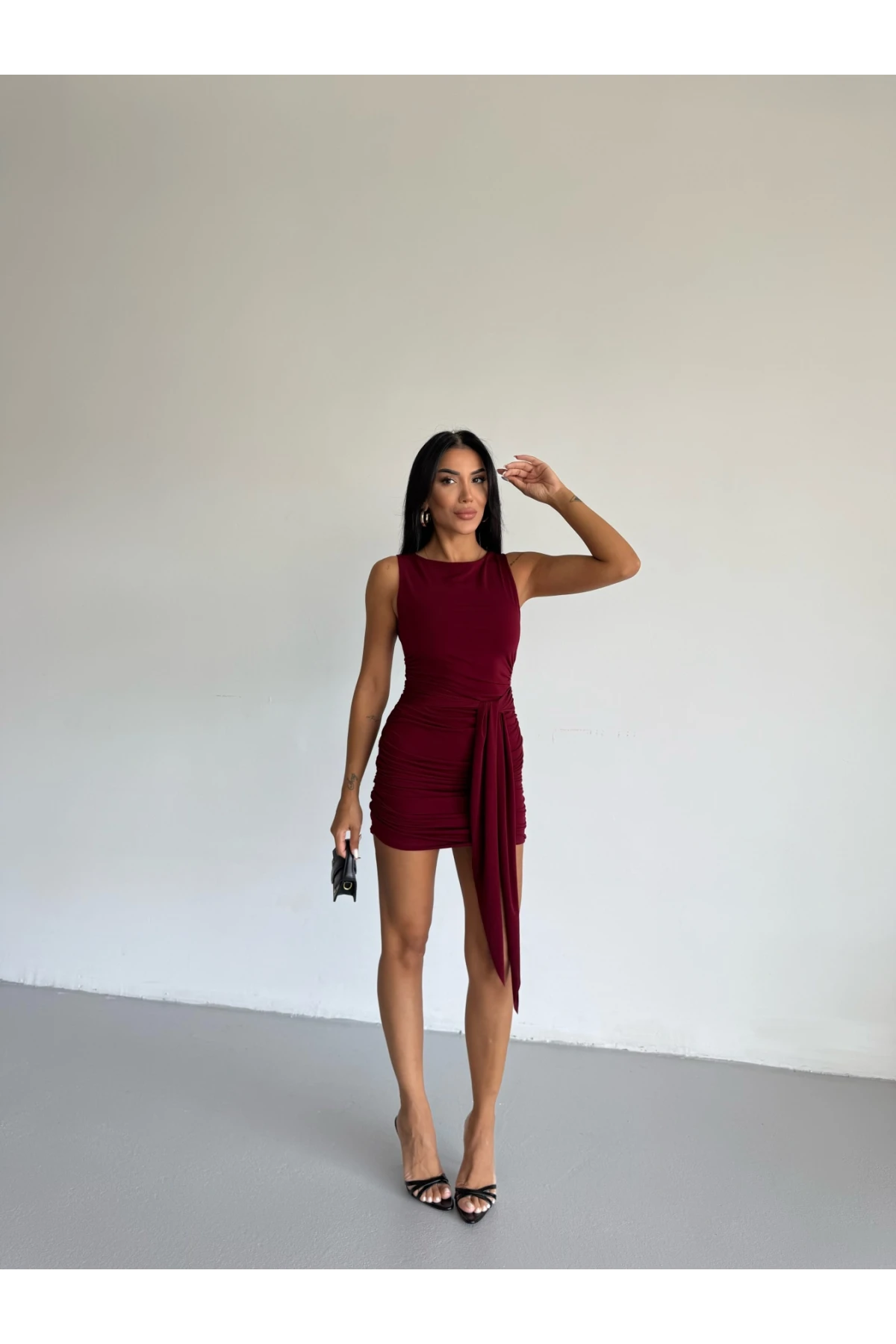 Kadın Bordo Bisiklet Yaka Sıfır Kol Kuşaklı Elbise HZL25S-FRY123221