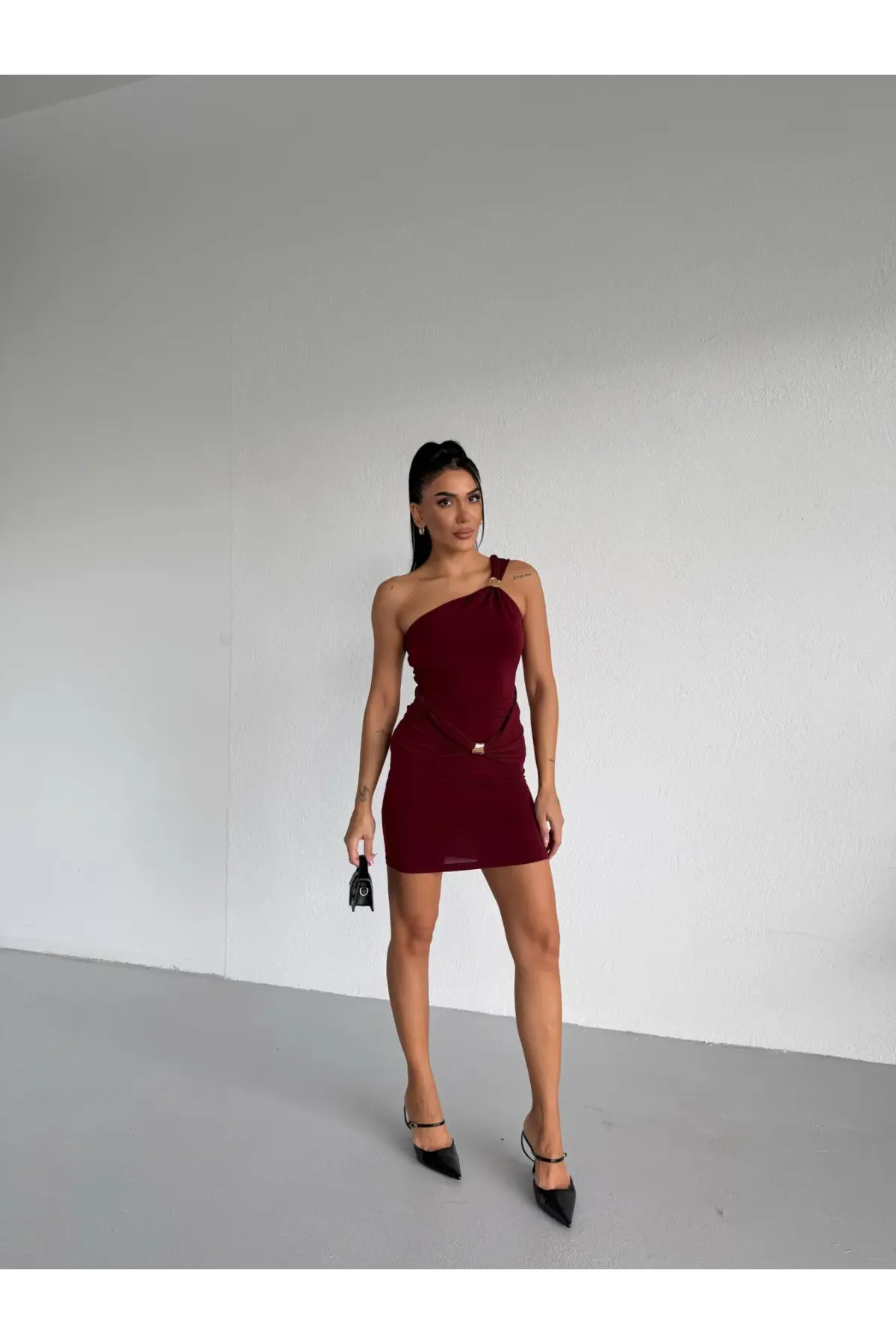 Kadın Bordo Tek Omuz Gold Aksesuarlı Sandy Mini Elbise HZL26W-FRY123781