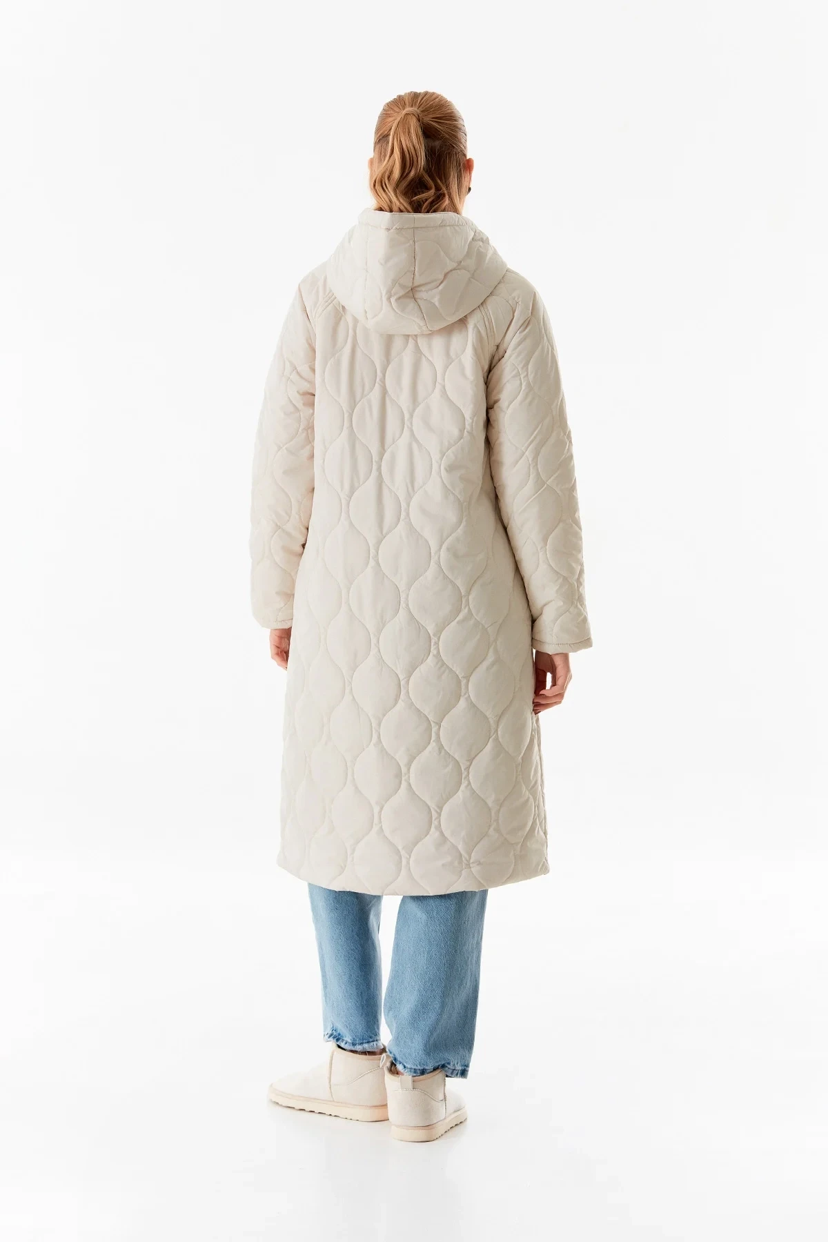 Kadın Ekru Kapüşonlu Kapitone Uzun Şişme Mont HZL24W-BD151771